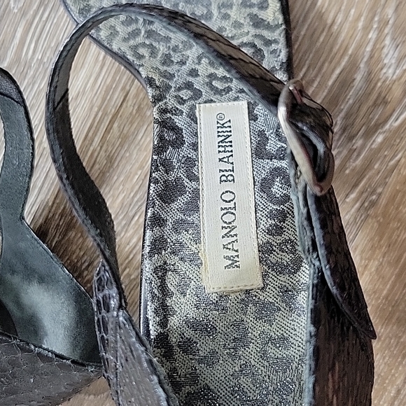 Manolo Blahnik 39.5 US 9.5\
